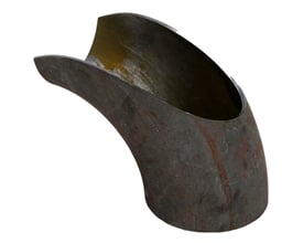 En industriel 90 graders indsvejst bøjning af stål, 101,6 x 3,6 mm, med en radius på 133,5 mm.