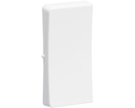 LK FUGA halvtangent til 16A afbrydere i hvid med antibakteriel overflade og en modulbredde på ½ modul.