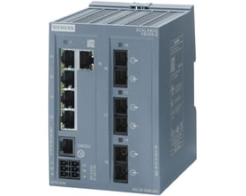 Siemens SCALANCE XB205-3 industriel Ethernet switch med 5x RJ45 og 3x SC-fibre porte, vist med front og side.