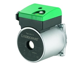 Reservedelspumpe LM9A til Laddomat 21-60 med grønt topdæksel og sølvfarvet pumpehus med tydelig mærkning.