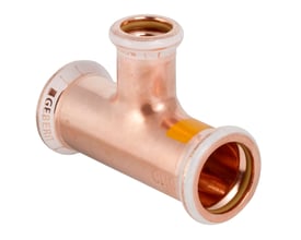 Geberit Mapress tee CUG kobberfitting, 54 x 35 x 54 mm, med muffesamling og synlig Geberit logo.