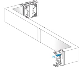 Schneider Electric Z-element 250A flad med bræt på mål, der viser monteringsmekanismen med pile og en blå detalje med bogstavet N.