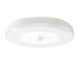 SG Armaturen Etne væg-/loftarmatur i hvid med integreret PIR-sensor og matteret lyskilde, 3000K.