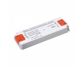SpectrumLED strømforsyning til LED på 100 W og 12 V DC med hvidt, aflangt kabinet og orange tilslutningsender.