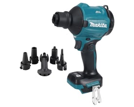 Makita 18V støvblæser med tilhørende mundstykker, inklusive smal, bred og badebolddyse, klar til brug.