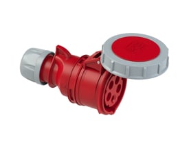 PC Electric CEE mellemled i rød med 32A, 5 poler, 400V og IP67-klassificering, set fra siden.