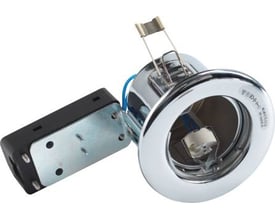 Scan Products SL1220-55 12V 20W transformer med fjedre og krom finish, vist med den sorte tilslutningsboks.