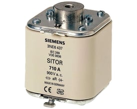 Siemens SITOR sikring 3NE6 437, 710A, 900V a.c., med indvendigt gevind og frontindikator, produceret i Tyskland.
