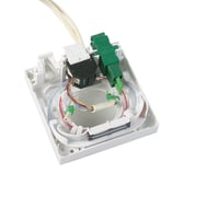 3MTM Fiber indendrs PTO 86x86 vgbox Op til 4 stk SC samleled samt et stk kobber RJ45 stik