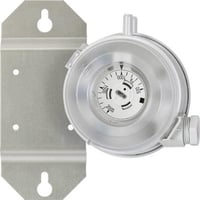 LS CONTROL Pressostat HUBA HC604 med indbygget skiftekontakt. Trykområde 20-300 Pa. Anvendes med VentilationAlarm ES332 E.