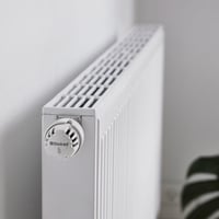 Novello 8 radiator, H600 T21 L900, vendbar, dT35 668W - Stelrad