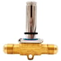 Danfoss EVR 6 magnetventil set forfra med sølvfarvet stempel og 3/8-tommers flaretilslutninger i hver ende.