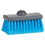 Vikan vaskebørste 150mm i blå med bløde, spaltede børstehår og grå bagside med vandgennemløb.