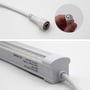 LEDlife Max-Grow 2.0 vækstlys med stikforbindelse og kabelindføring vist ved armaturets ende.