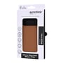 Emballagen til det hasselnøddefarvede silikonebagcover til iPhone 17 Pro set skråt forfra.