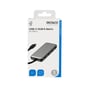 Deltaco USB-C hub med 4 porte, 5 Gbps og PD input på 100W, vist i dens grå emballage med produktinformation.
