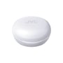Et lukket, hvidt opladeretui til JVC Gumy Mini True Wireless earbuds, med JVC logo præget på låget.