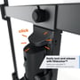Detaljebillede af Vogels TVM 3645 Comfort vægbeslagets TiltAnchor funktion, der sikrer TV'et nemt låses fast.