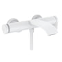 Hansgrohe Vivenis kar-/brusearmatur i mat hvid med 216 mm tud og 1-grebs betjening, vist isoleret på hvid baggrund.