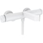Hansgrohe Finoris kar-/brusearmatur i mat hvid finish, med 194 mm tud og et 1-grebs betjeningshåndtag.