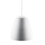 SG Armaturen Pendel Bell Maxi i hvid og guld med varmt hvidt lys på 2700K og 820 lumen.