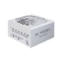 Chieftec Vega M White ATX 3.1-strømforsyning på 750 W set skråt med blæserrist og tilslutningsstik.
