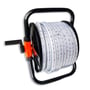 LEDlife arbejdslys med 50 meter LED-strip oprullet på tromle set forfra med håndsvinget synligt til venstre.