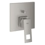 Grohe Eurocube etgrebsbatteri i børstet stål med firkantet greb og 158mm fremspring til badekar og brus.
