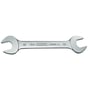 Gedore ringnøgle 13x15 mm, forkromet overflade og prægninger på værktøjet, isoleret på hvid baggrund.