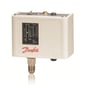 Danfoss KP1 pressostat med justerbart trykområde fra -0.20 til 7.50 bar og 1/4" loddetilslutning.