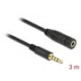 Nærbillede af Delock 3.5 mm stereo jack hanstik og hunstik på et 3 meter sort kabel med CE-mærkning.