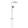Grohe Vitalio Comfort 250 bruseSystem i krom med firkantet hovedbruser og håndbruser på hvid baggrund.