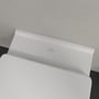 Villeroy & Boch-logoet ses på den hvide bagkant af O.Novo væghængt toilet med sæde.