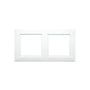 SG Armaturen Soft Square ramme i hvid til to moduler, der måler 140x258x4 mm med et rent kvadratisk design.