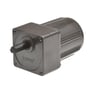 Scotte / Woody gearmotor YN80 med 24 omdr./min. og 100-120 kW, fremstillet i mørkebrun plast på hvid baggrund.