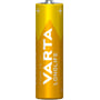 Et enkelt Varta LONGLIFE AA batteri vist frem med gul og orange grafik, plus og minus poler tydeligt markeret.