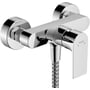 Hansgrohe Rebris S kar-/brusearmatur i krom med et greb, viser detaljer om S-tilslutninger og blank messingoverflade.
