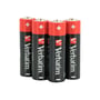Fire sorte Verbatim alkaline AA batterier tæt pakket, hvor plus-polerne med røde toppe er synlige.