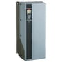 Danfoss VLT FC202 frekvensomformer på 45kW med IP55C1 filter og metrisk kabelindføring, vist fremadrettet.