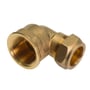 Conex kompressionsvinkel i messing med 12mm rørdimension og 1/2" gevind, monteret på hvid baggrund.