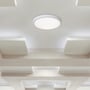 Den moderne V-TAC LED loftlampe VT-7737 monteret på et hvidt loft, viser dens lyse og ensartede lysudsendelse.