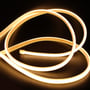 Fleksibel LEDlife HiCri Neon COB LED strip, hvor AC-220V mærkning er synlig på kablet.