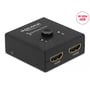 DeLock HDMI-switch set skråt forfra med to HDMI-porte, valgknap og mærkning for 4K ved 60 Hz og HDR.