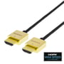 Deltaco ultratyndt HDMI-kabel på 2 meter set skråt med de åbne HDMI-stik og det sorte kabel.