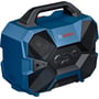 Bosch GPB 18V-6 C Professional bluetooth byggepladshøjtaler i blå og sort plast med bærehåndtag og højttalergitre.