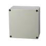 Fibox Euronord PC121207 monteringskasse i lysegrå polycarbonat, set fra siden, 120x122x65 mm, med skjulte skruehuller.