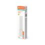 Emballagen til Ledvance DULUX LED S/E-røret viser blandt andet 4 W, 550 lumen, 6500 K og 2G7-sokkel.
