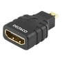Deltaco sort HDMI-adapter set skråt fra HDMI-portens side, med den guldfarvede inderside tydeligt synlig.