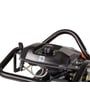 Brændstoftankens låg og brændstofsymbol på Husqvarna LT 5005-stamperen, set ovenfra.