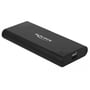Lukkede Delock eksterne kabinet til M.2 NVMe SSD vist fra siden, med SuperSpeed USB logo og skruer.